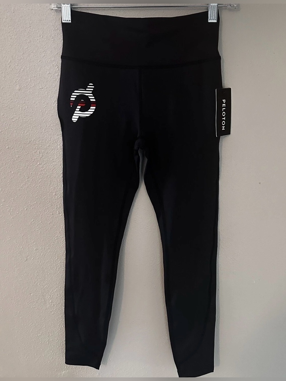 New Women's PELOTON Black Move Seamed Leggings Size Small Running Yoga Cross Fit